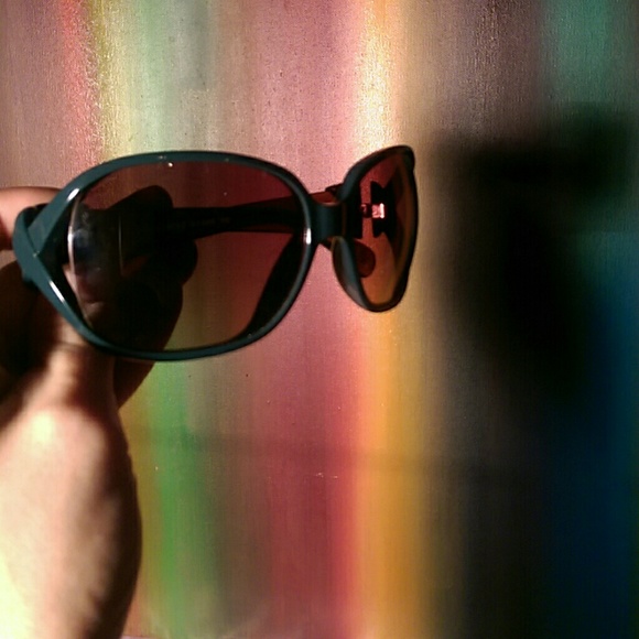 Diane Von Furstenberg Sunglasses - Picture 6 of 8
